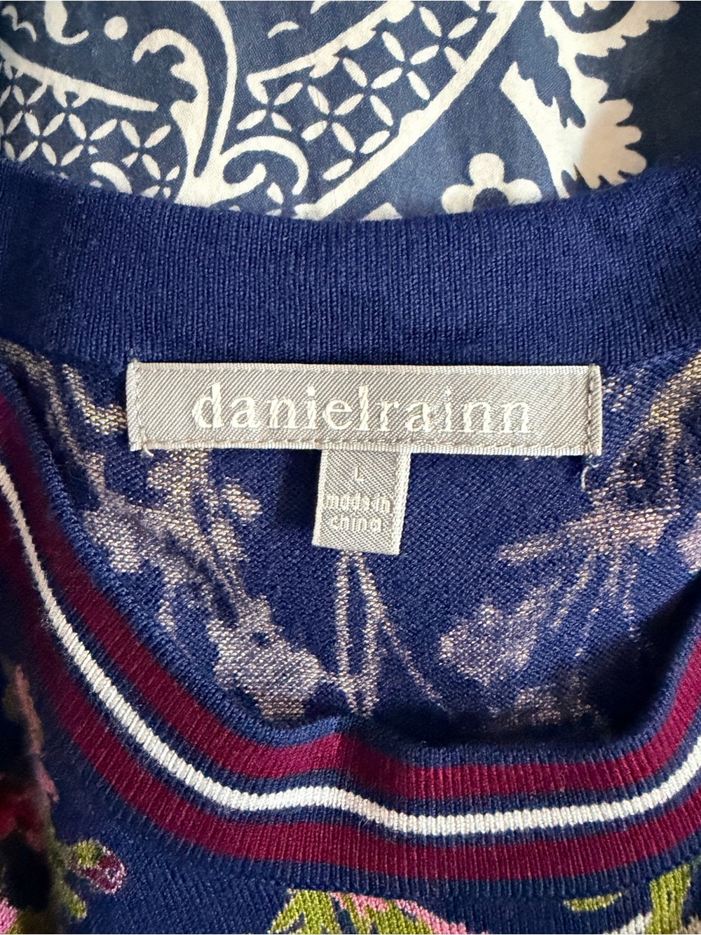 Like new Sz L Daniel Rainn sweater tank - Picture 2 of 3